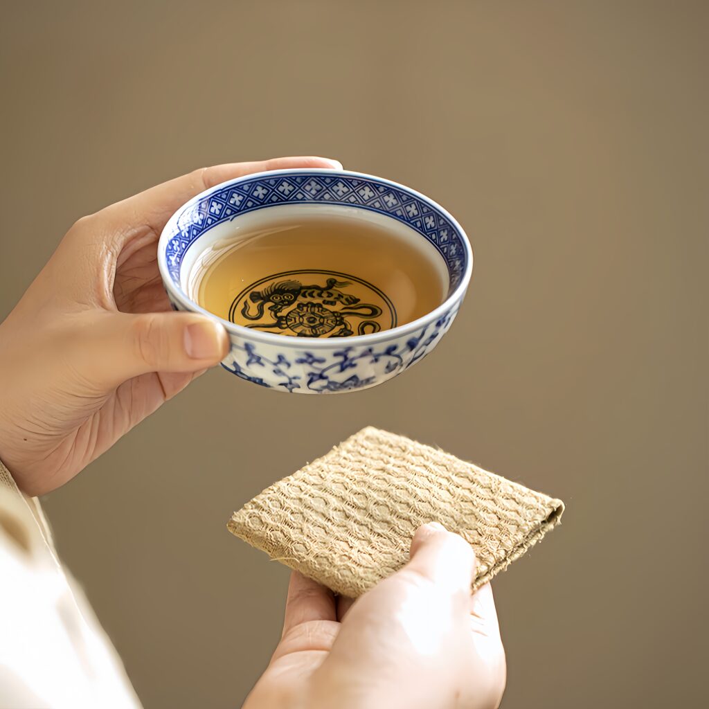 Blue and white lotus tea cup, master's cup, tea tasting cup, Pu erh cup, ceramic tea cup