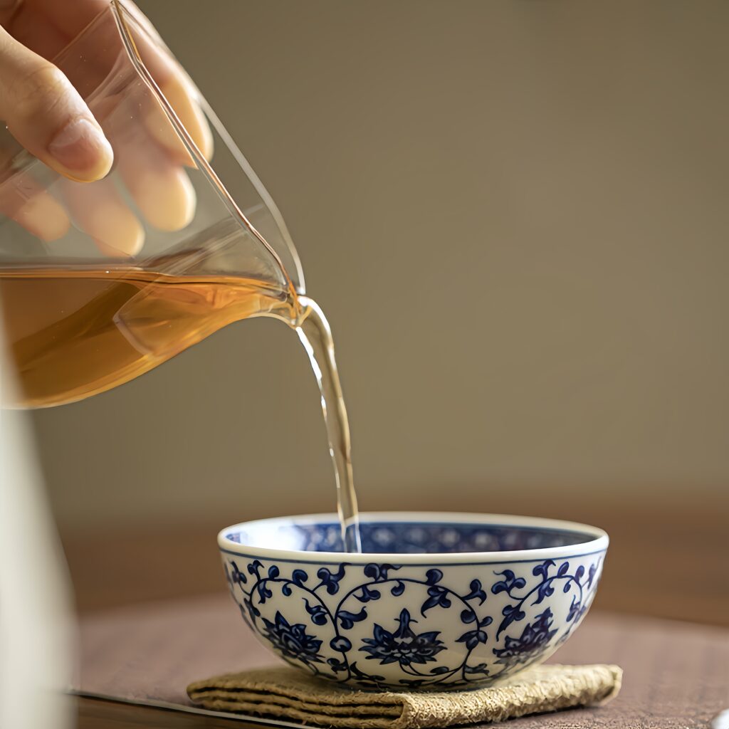 Blue and white lotus tea cup, master's cup, tea tasting cup, Pu erh cup, ceramic tea cup