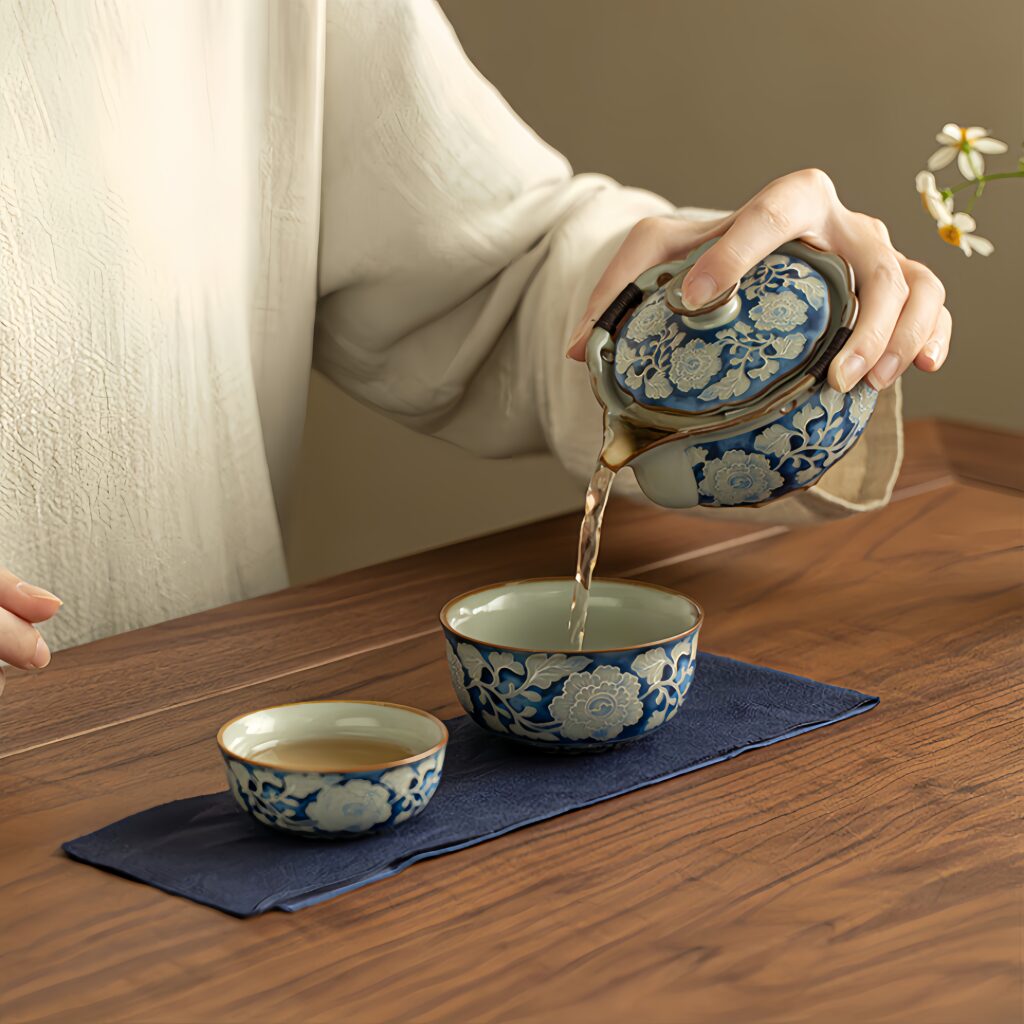 Ru Kiln Yuan Blue and White Open Teapot Tea Cup Travel Tea Set with Bag Outdoor Camping Handheld Teapot Teapot