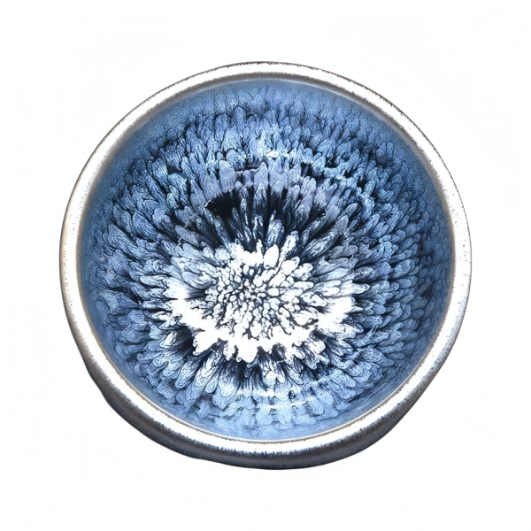 百花无足钵 Jianzhan tea cup with flowers and no foot