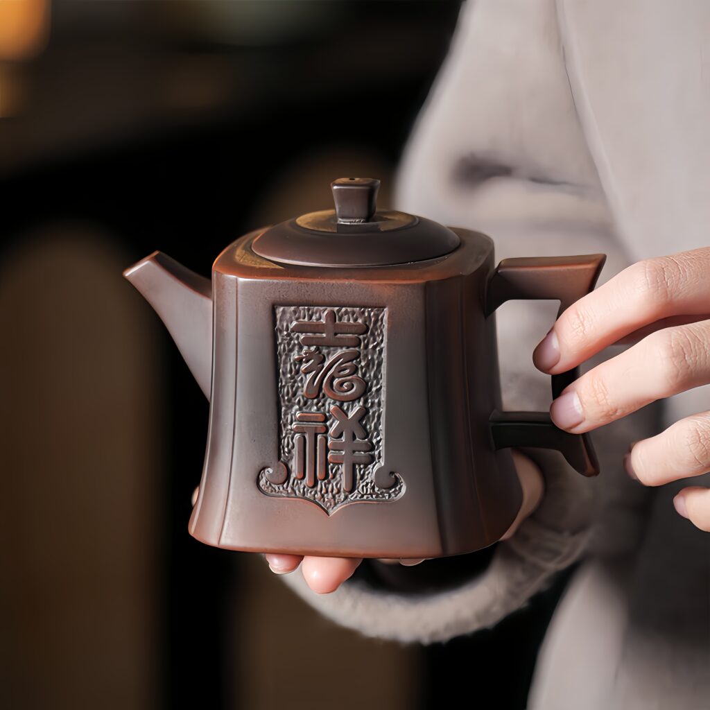 Purple pottery teapot, fully hand carved square pan dragon hand-held teapot, high-end new Chinese style purple clay teapot, household tea set